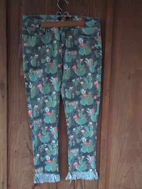 Women’s Green Cactus Print Skinny Ankle Jeans